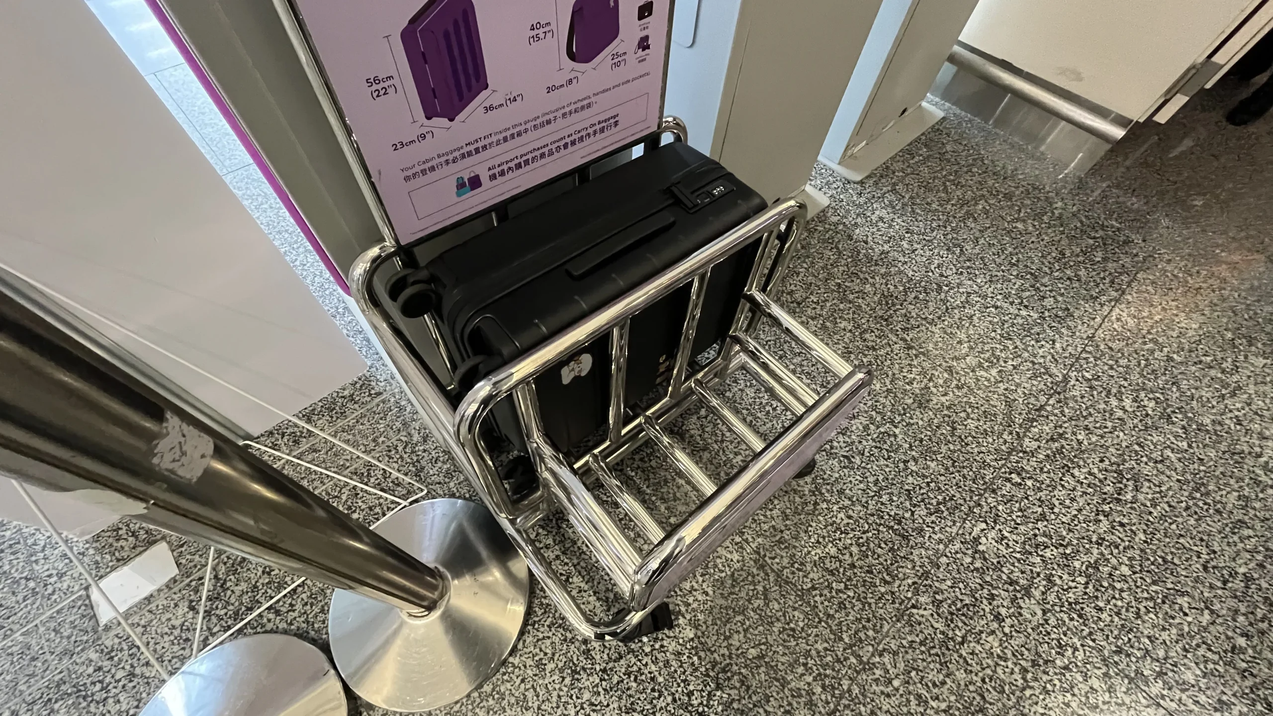 06 HKExpress-baggage-standard-2 06 HKExpress-baggage-standard-2
