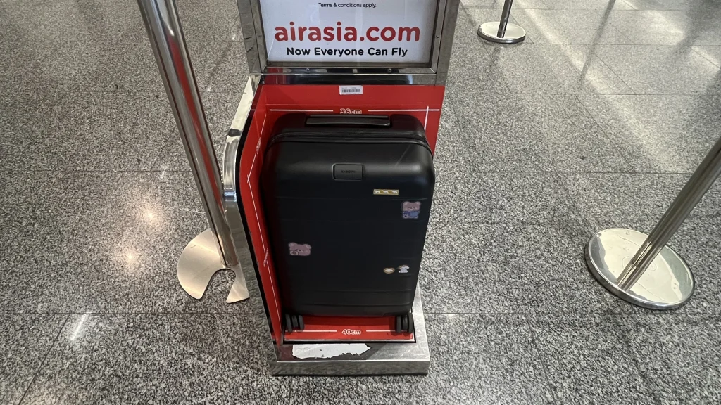11 airasia-baggage-standard-1 18 airasia-luggage-standard